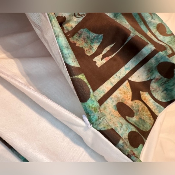 NEW Cowboy Horse Cross Silhouette Set of 2 Pillow Covers 18x18” - Picture 4 of 4